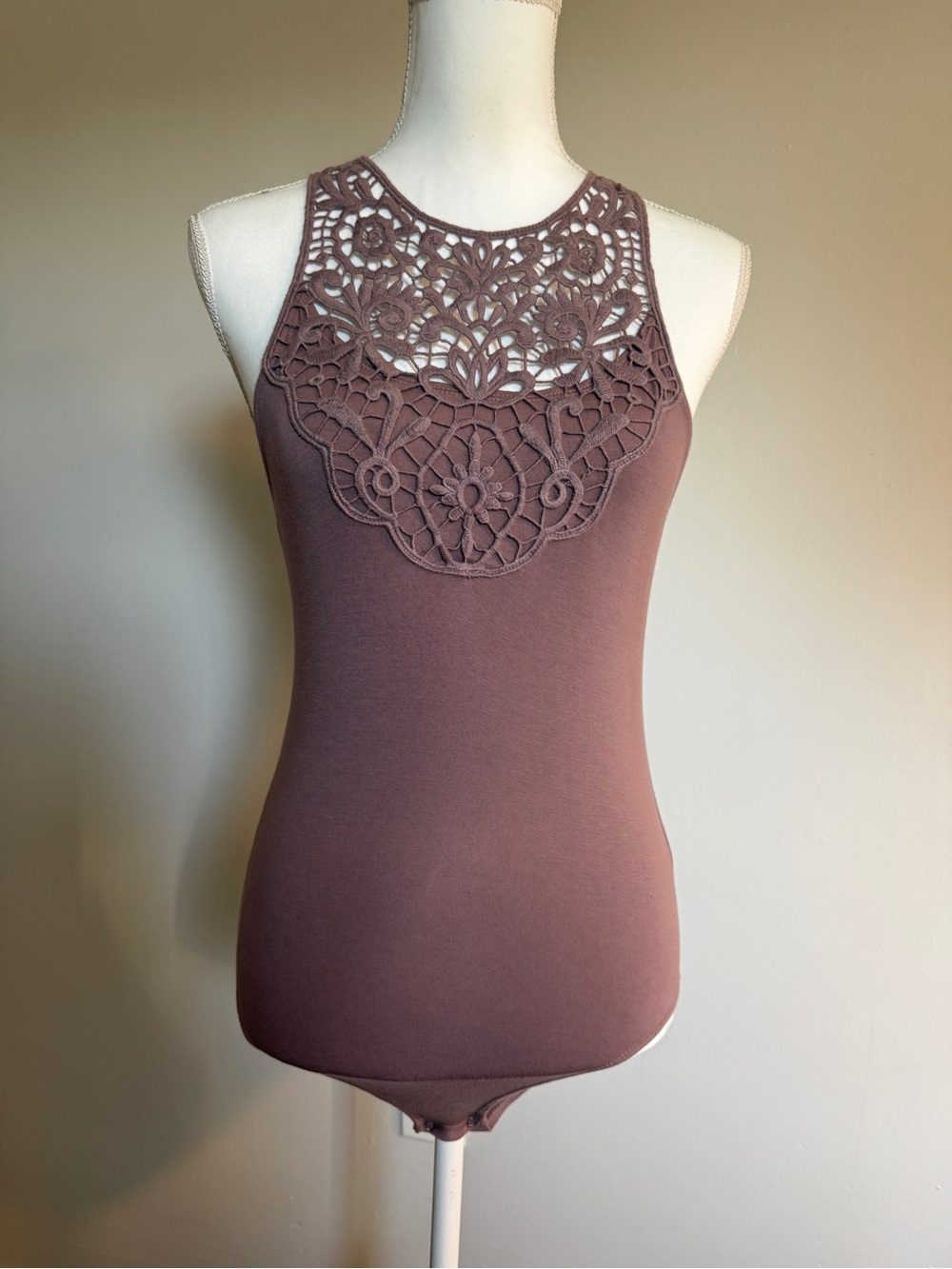 American Eagle Mauve Floral Crochet Lace Bodysuit